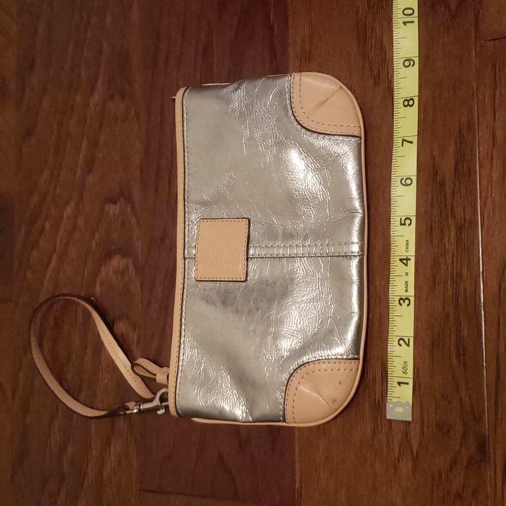 COACH leather handbag wristlet silver and beige